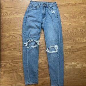 American Eagle mom jeans medium wash size 000 short